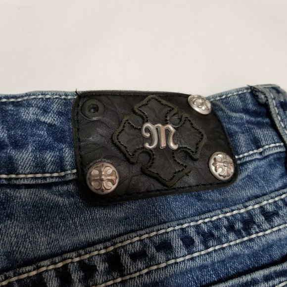 Miss Me Cropped Raw Hem Embellished Jeans - Picture 4 of 9